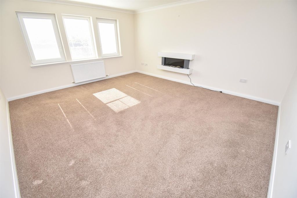 Property photo 3 of 29 Lounge-2.Jpg