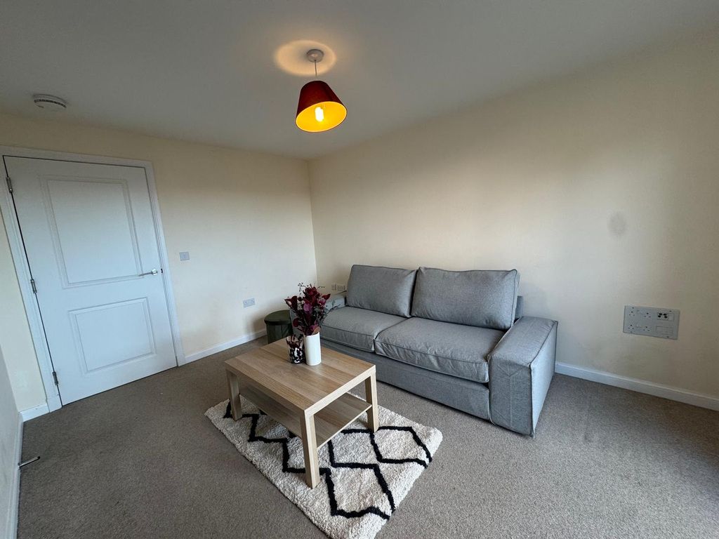 Property photo 3 of 10 Photo 3