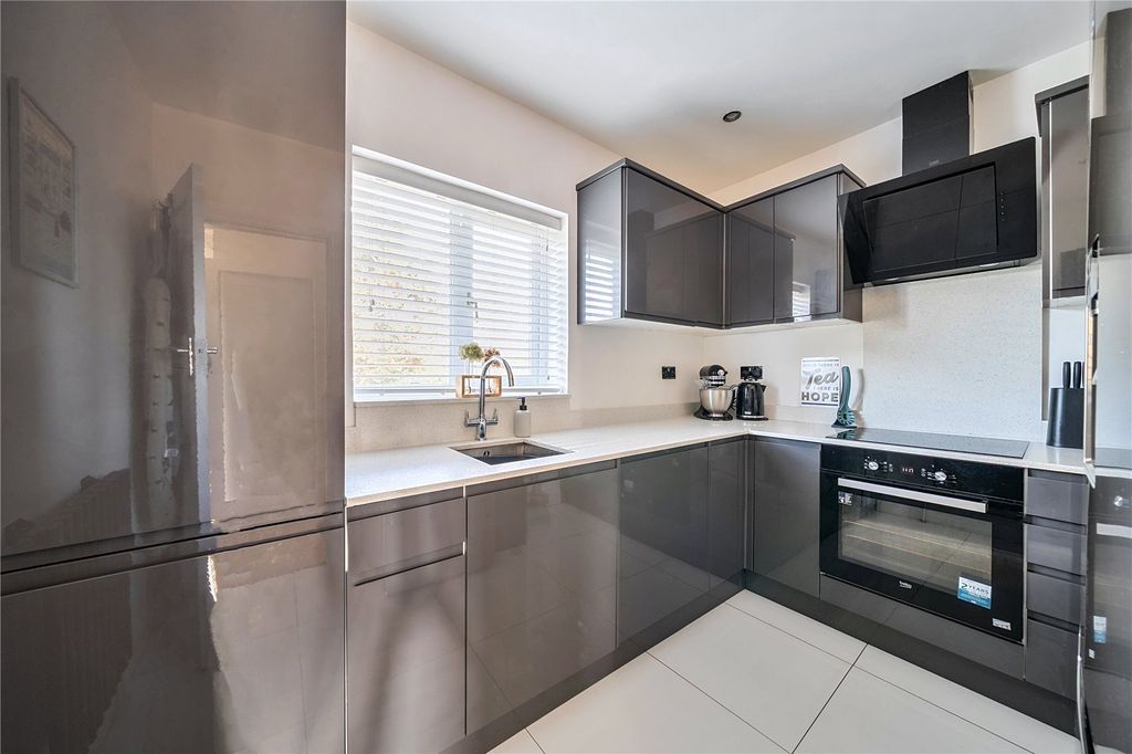 Property photo 3 of 20 Picture No. 17