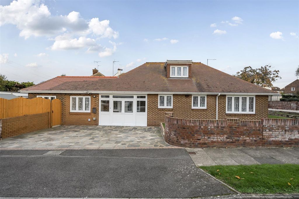 Property photo 1 of 24 1375864-2-690A3De5Cdec7.Jpg