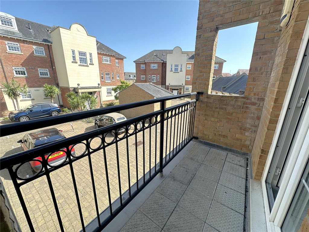 Property photo 2 of 10 Picture No. 04