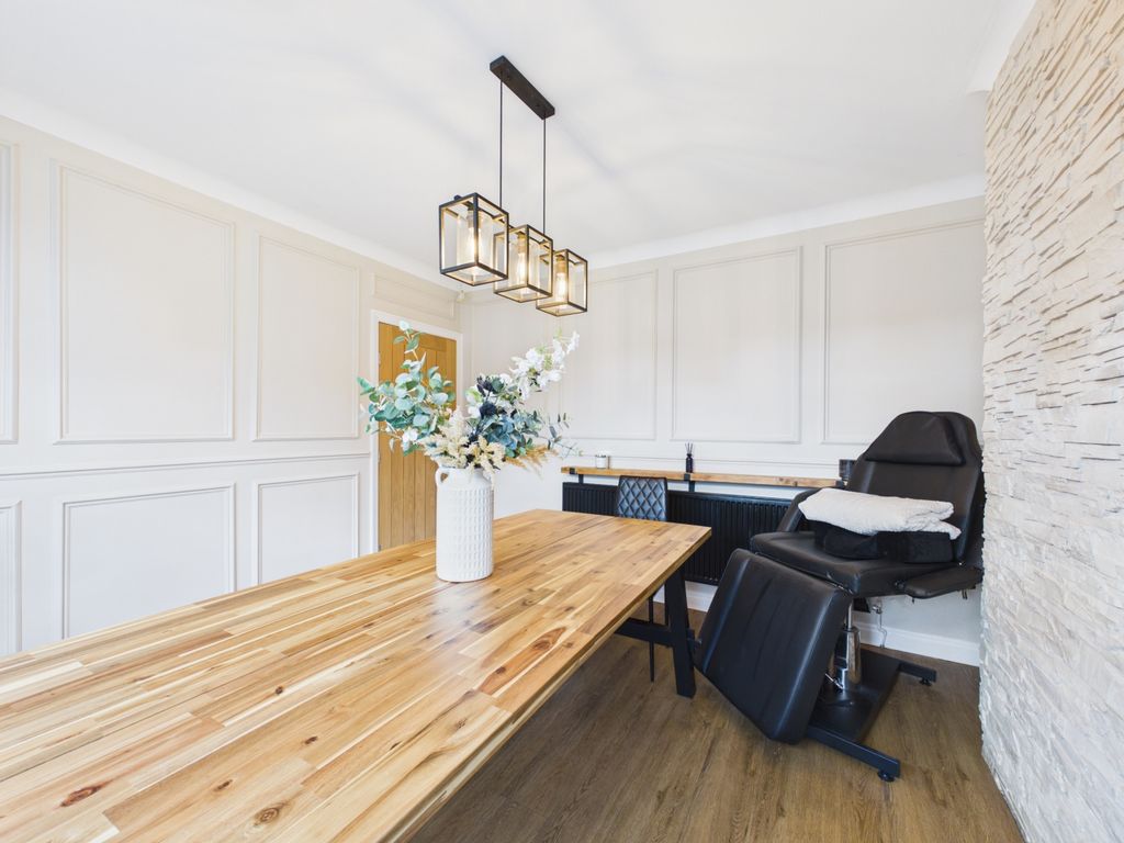 Property photo 3 of 25 5-Ryan Ewemove Pontefract