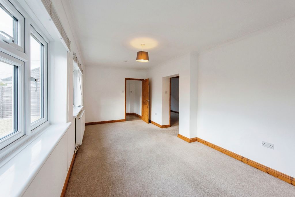 Property photo 3 of 17 Image