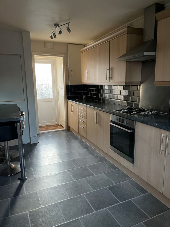 Property photo 3 of 9 Img_4992