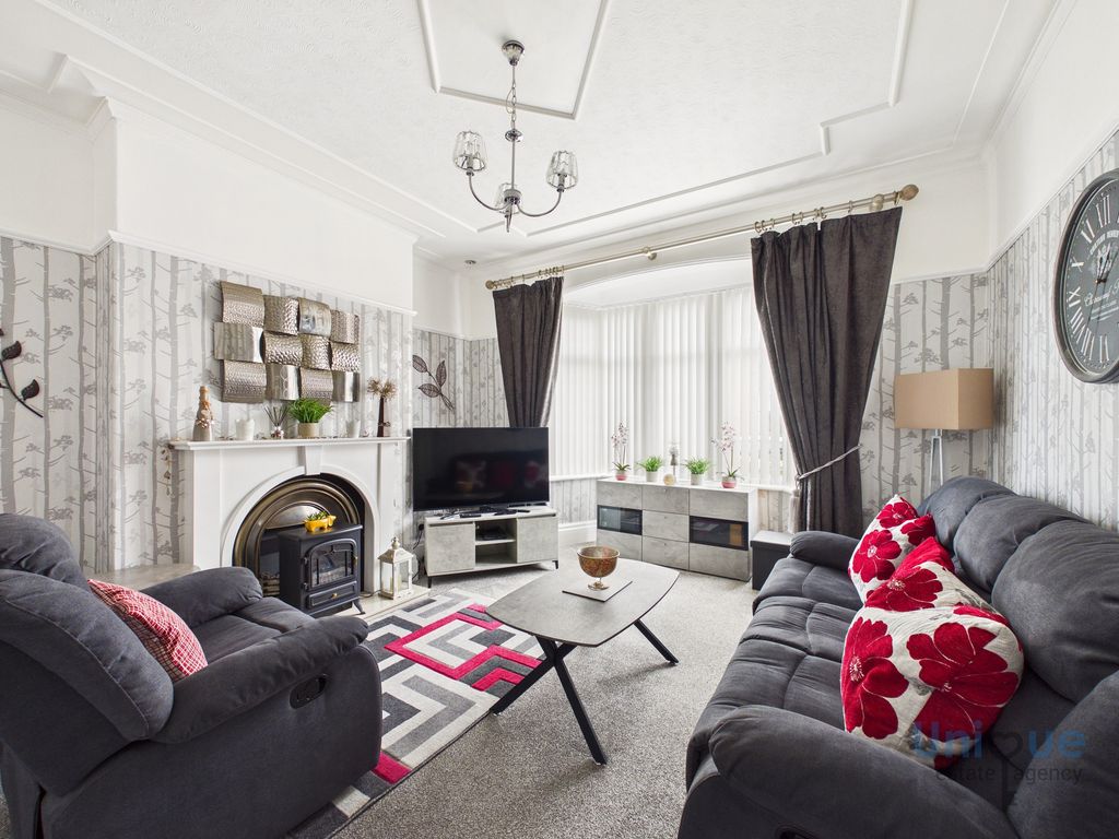 Property photo 2 of 26