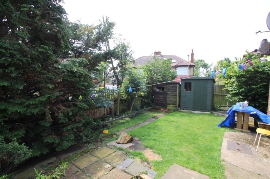 Property photo 2 of 6 32532_103318001941_Img_04_0001