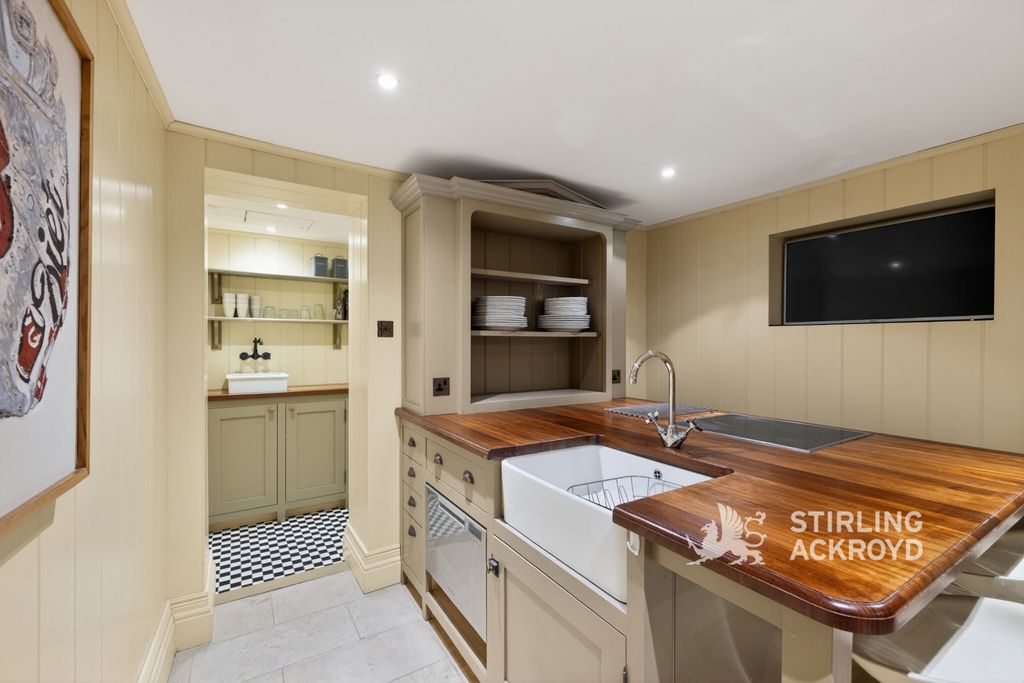 Property photo 3 of 21 Pbox-Img.Jpg