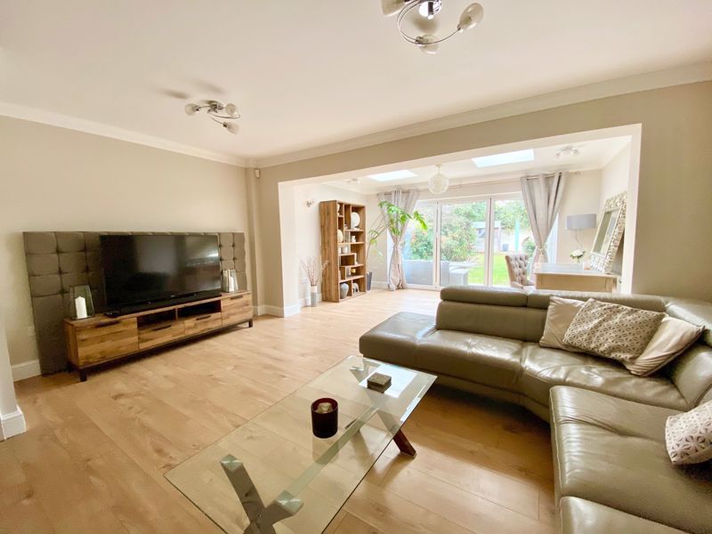 Property photo 2 of 15 Photo 5