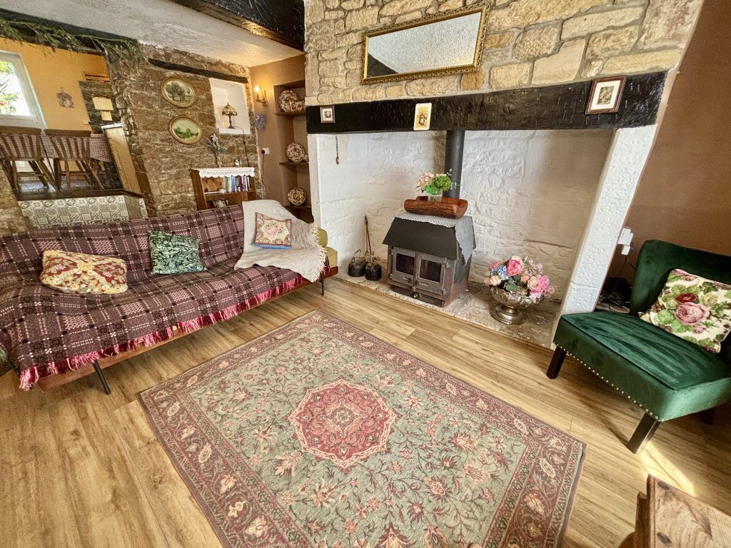 Property photo 2 of 12
