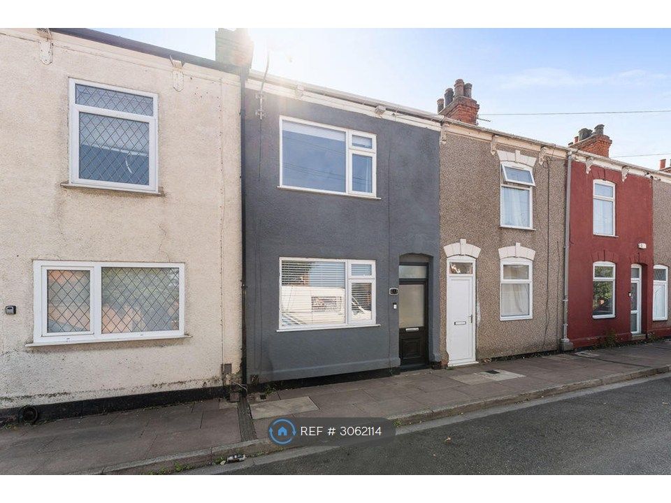 Property photo 2 of 18