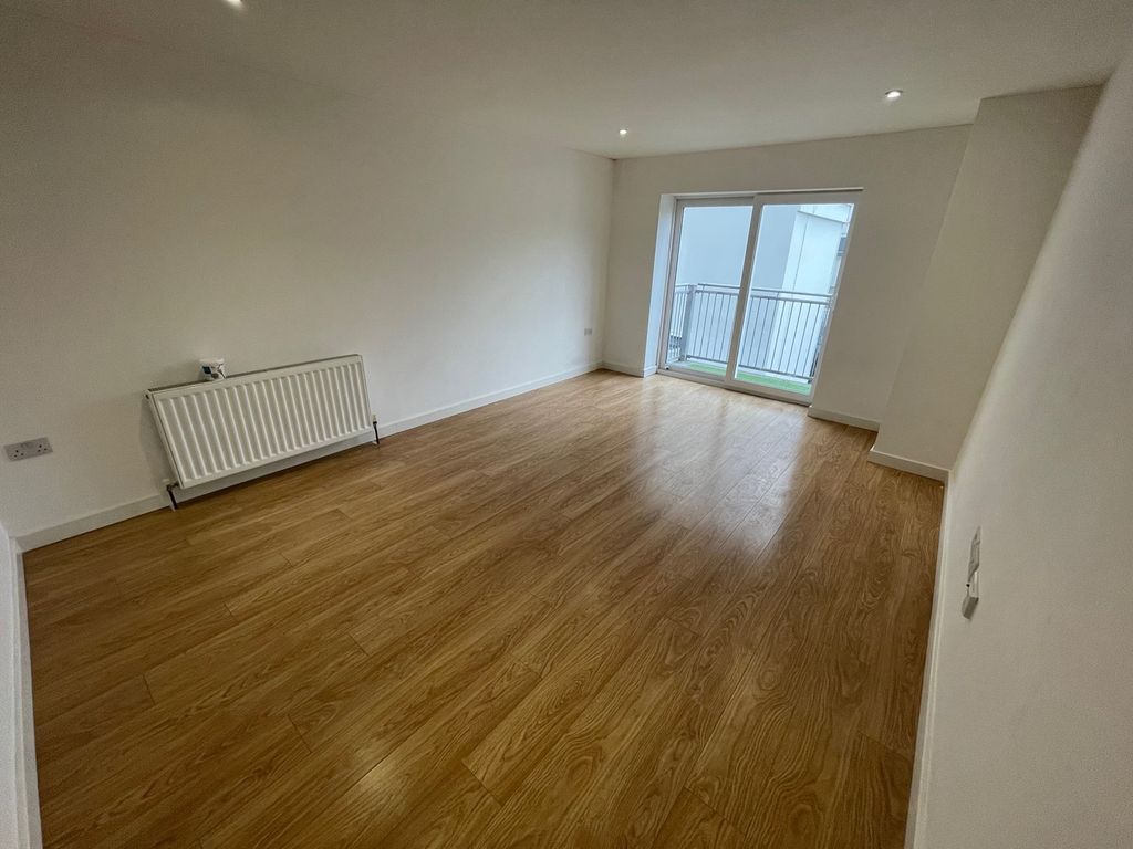 Property photo 3 of 17 1