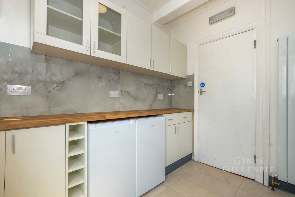 Property photo 2 of 12 Pbox-Img.Jpg