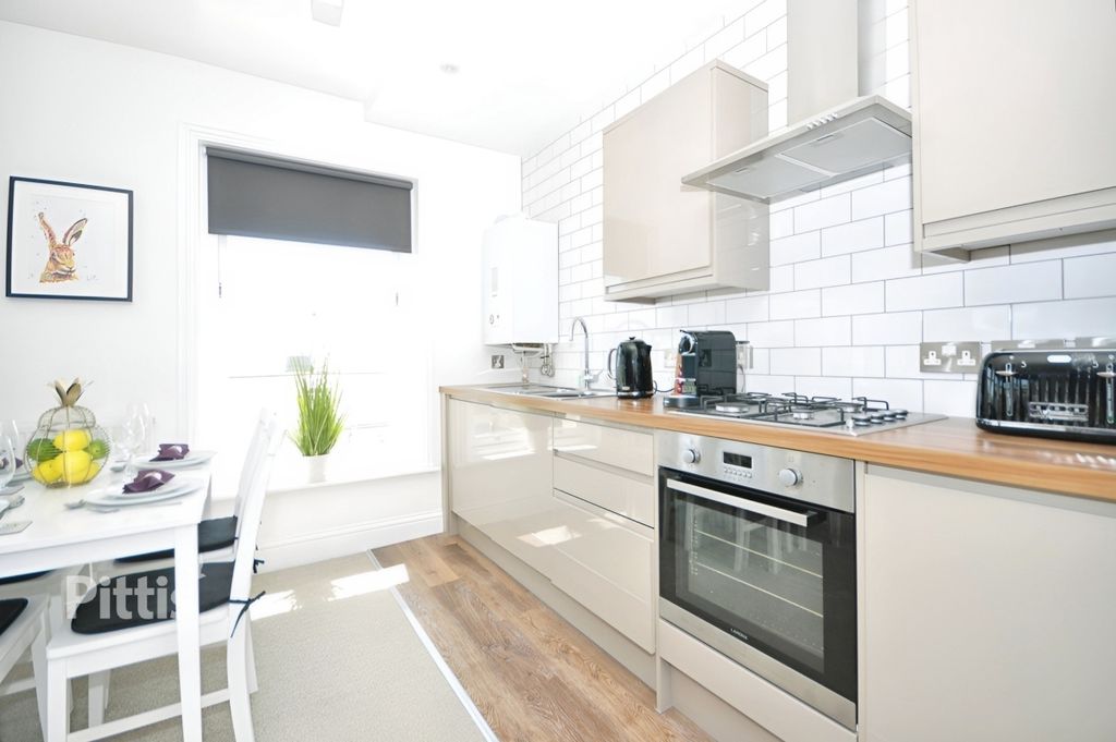 Additional image 7 of 1 bed flat to rentAlbion Road, Sandown PO36