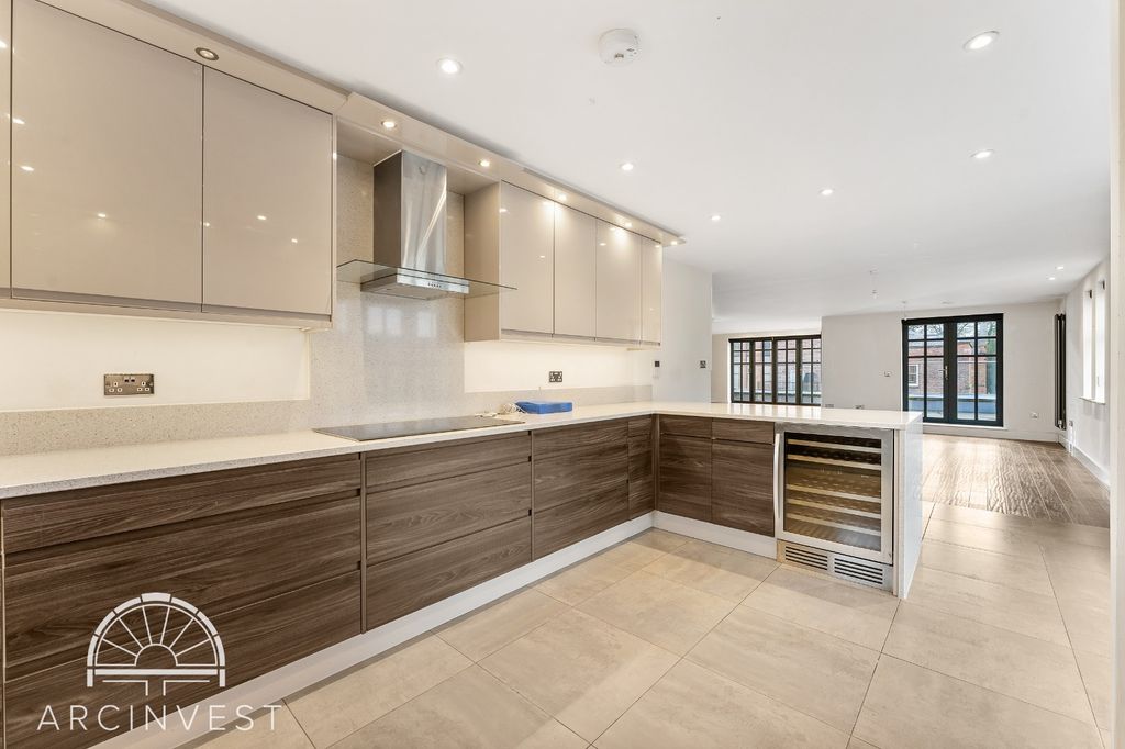 Property photo 3 of 22 Photo 3