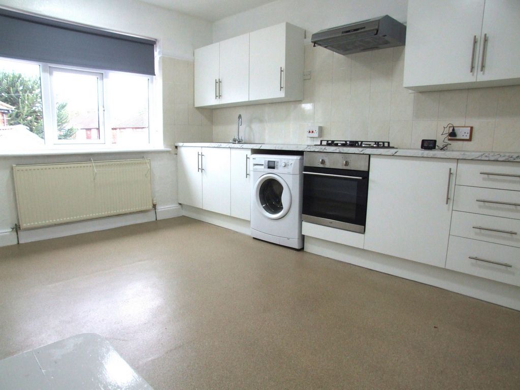 Property photo 2 of 12 Photo 1