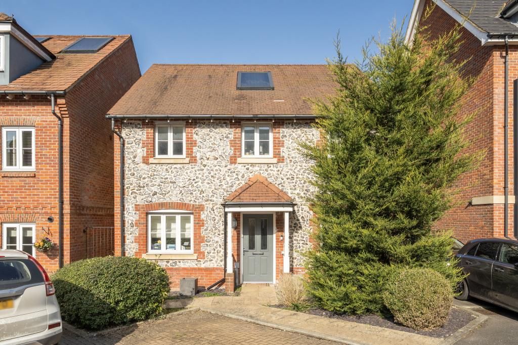 Property photo 1 of 21 External