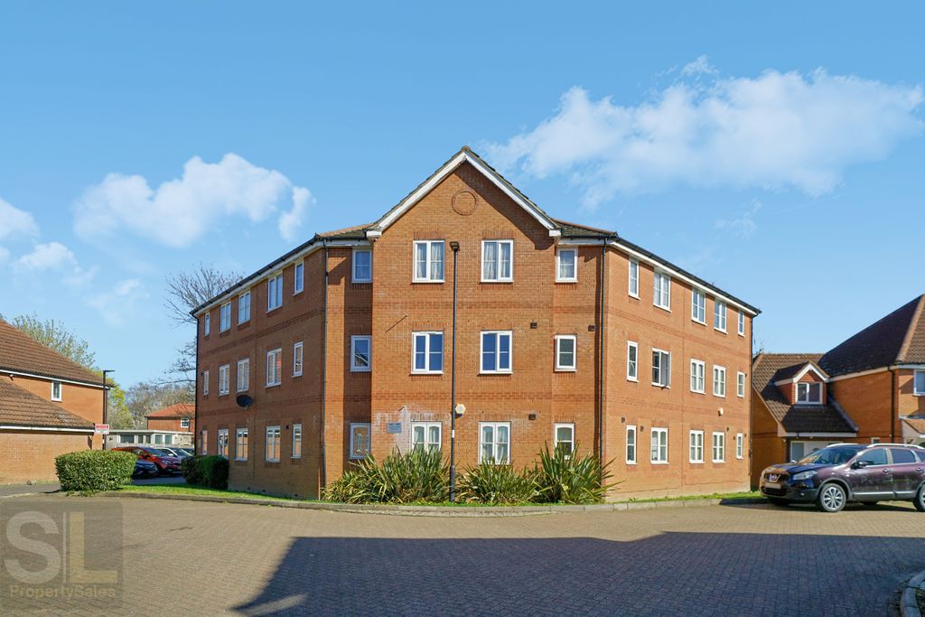 Property photo 1 of 9 174 Greenwood Avenue - Hjcfs1Qmnnxoeimv3Fdv