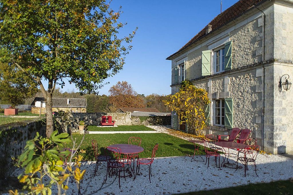 Property photo 3 of 50