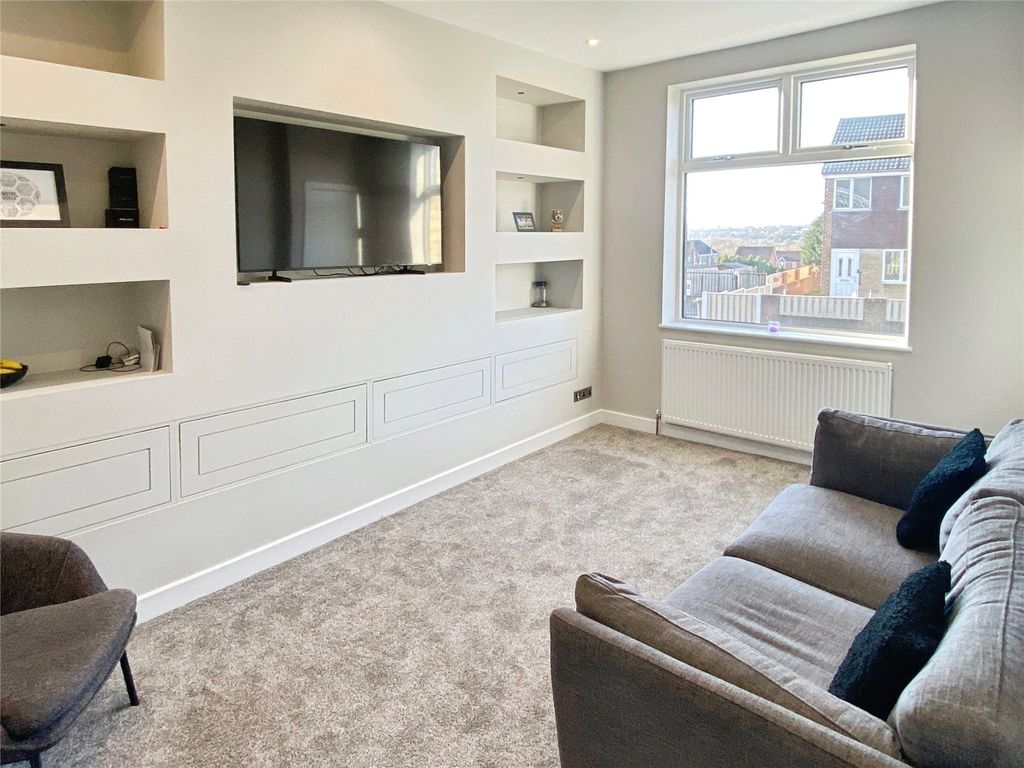 Property photo 2 of 11 Picture No. 04