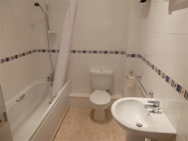 Property photo 3 of 6 Bathroom