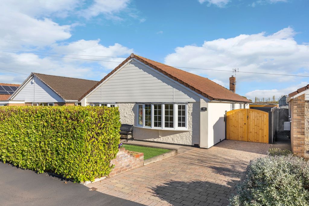 Property photo 1 of 21 Front Exterior