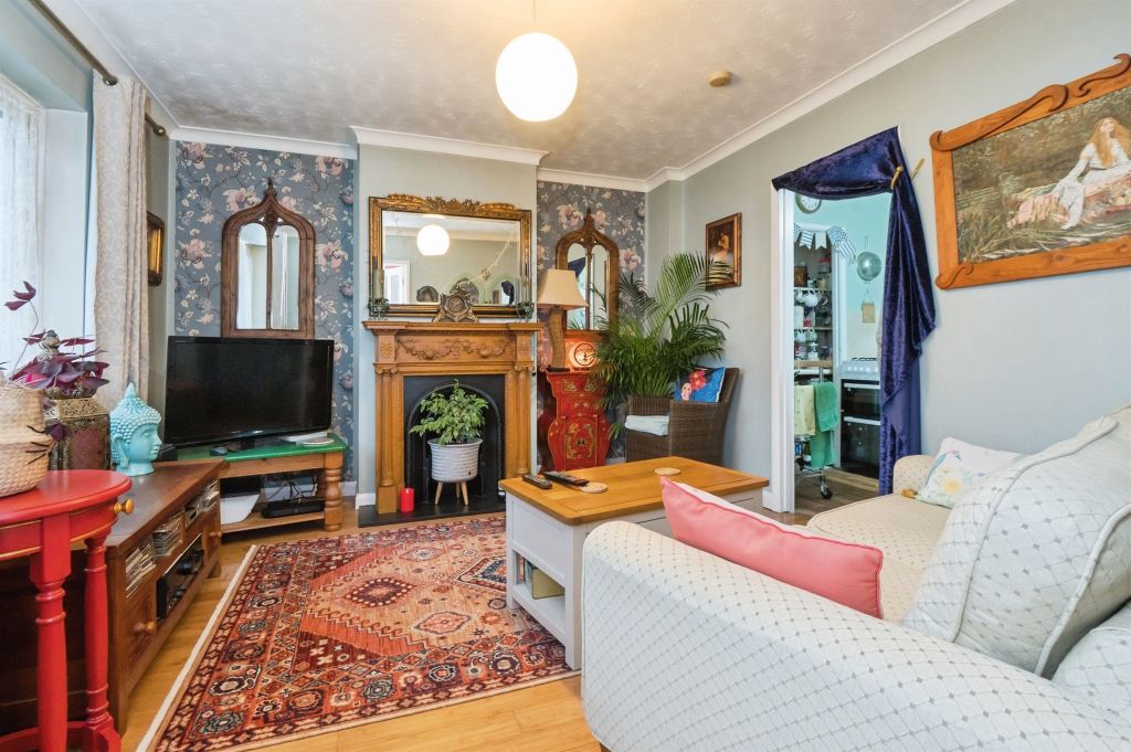 Property photo 2 of 12