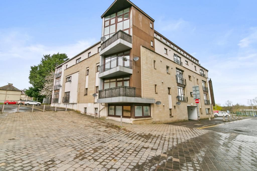 Property photo 1 of 22