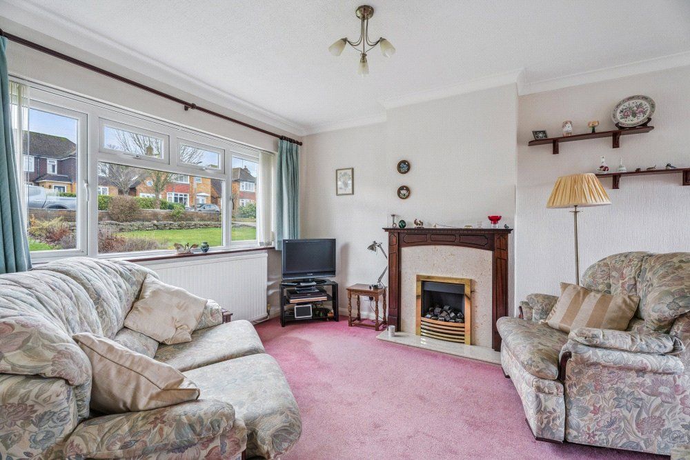 Property photo 2 of 11 Sitting Area