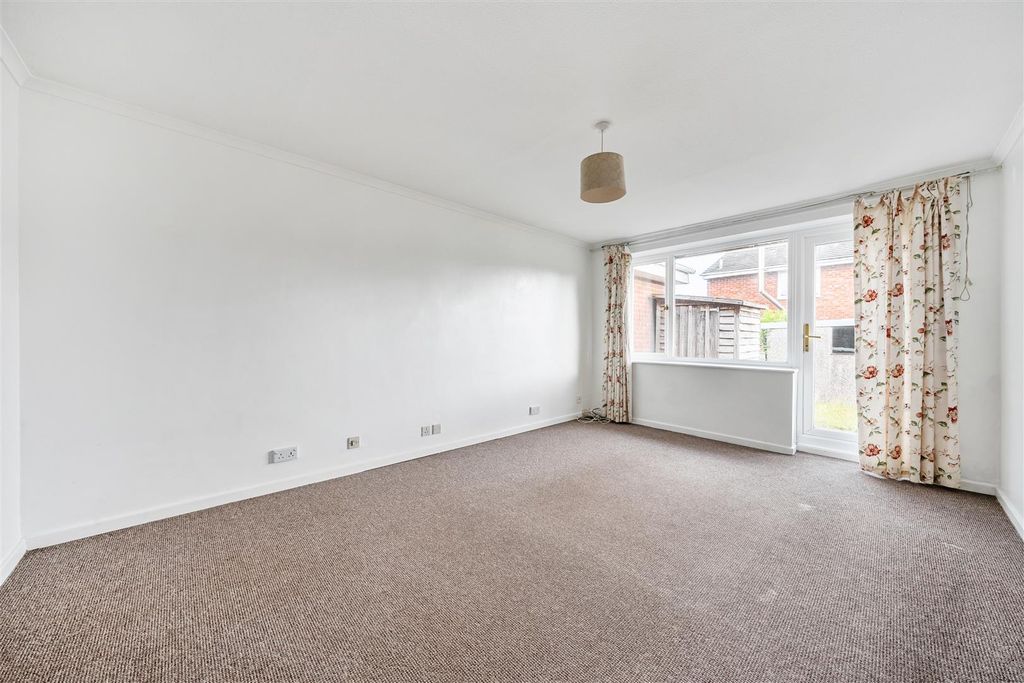Property photo 2 of 13 2