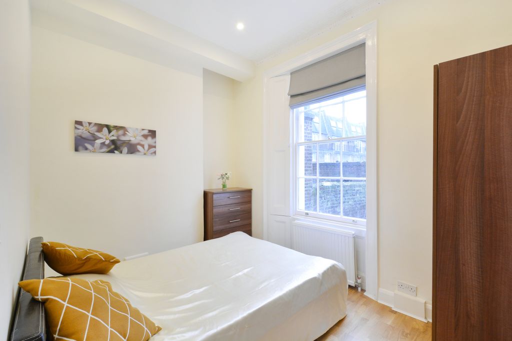 Property photo 3 of 4 Flat 2, 24 Almeida Street (4)