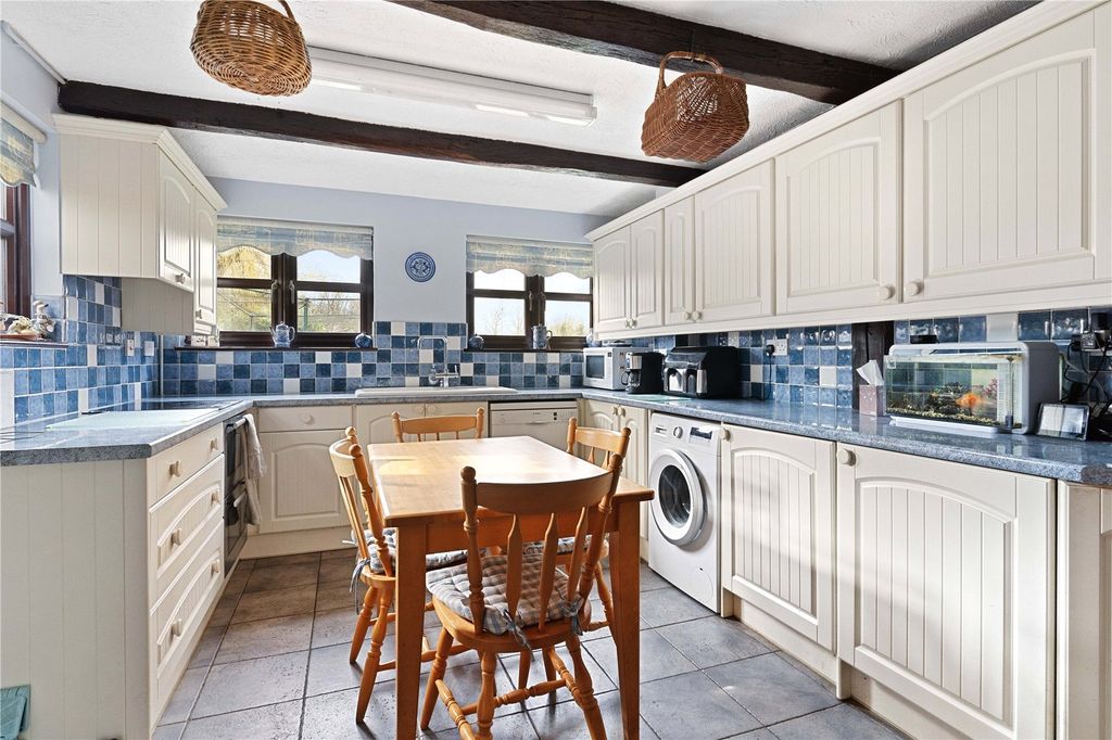 Property photo 2 of 20 Picture No. 02