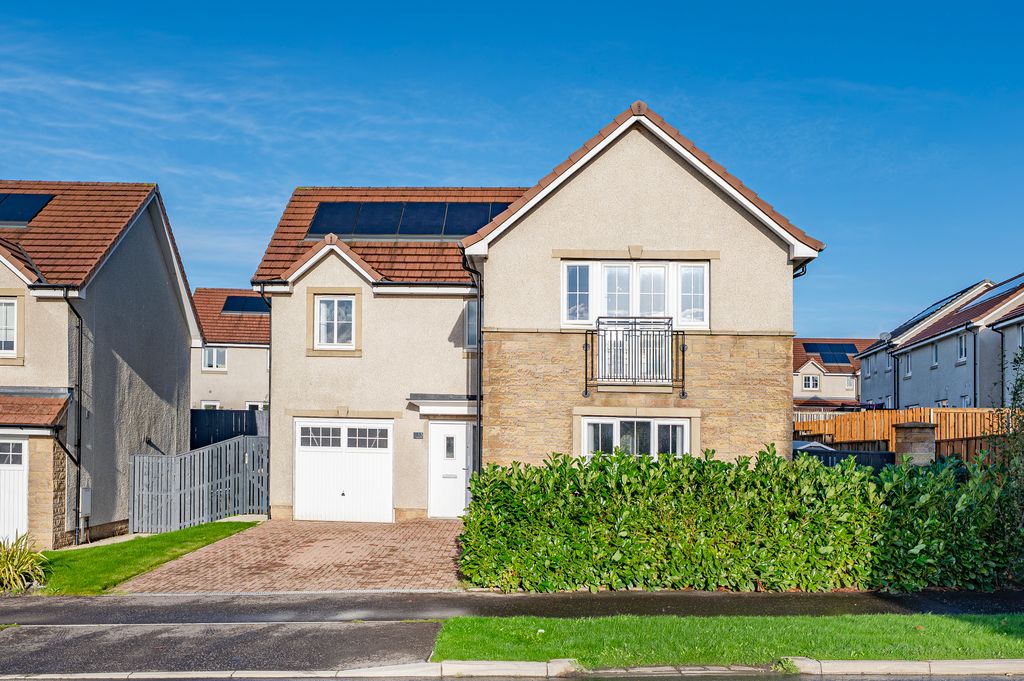 Property photo 1 of 59