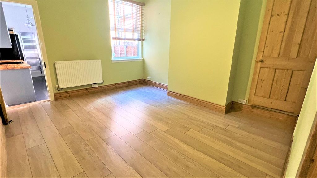 Property photo 3 of 10 Img_E8133.Jpg