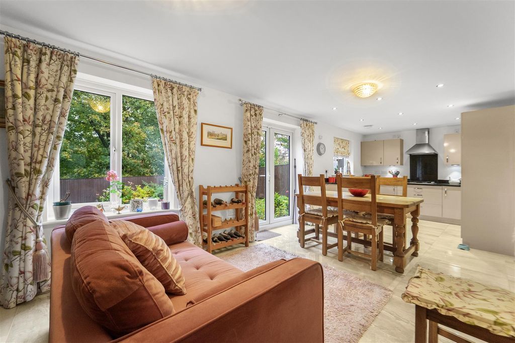 Property photo 1 of 30 Dsc03499.Jpg