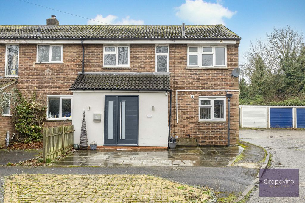 Property photo 2 of 24