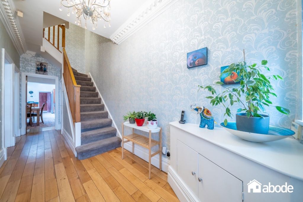 Property photo 2 of 35 Dsc00220-Hdr.Jpg