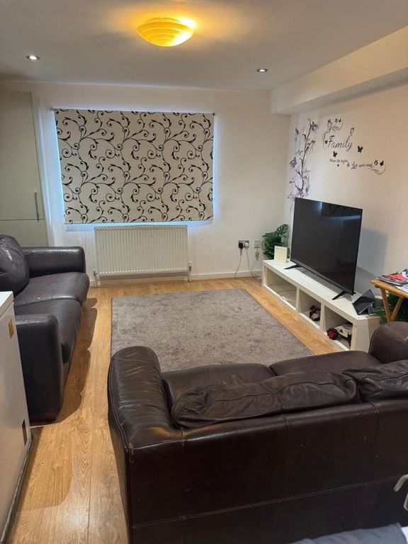 Property photo 3 of 3