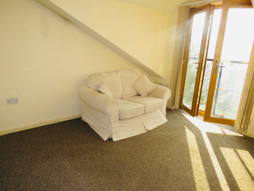 Property photo 3 of 9 Image