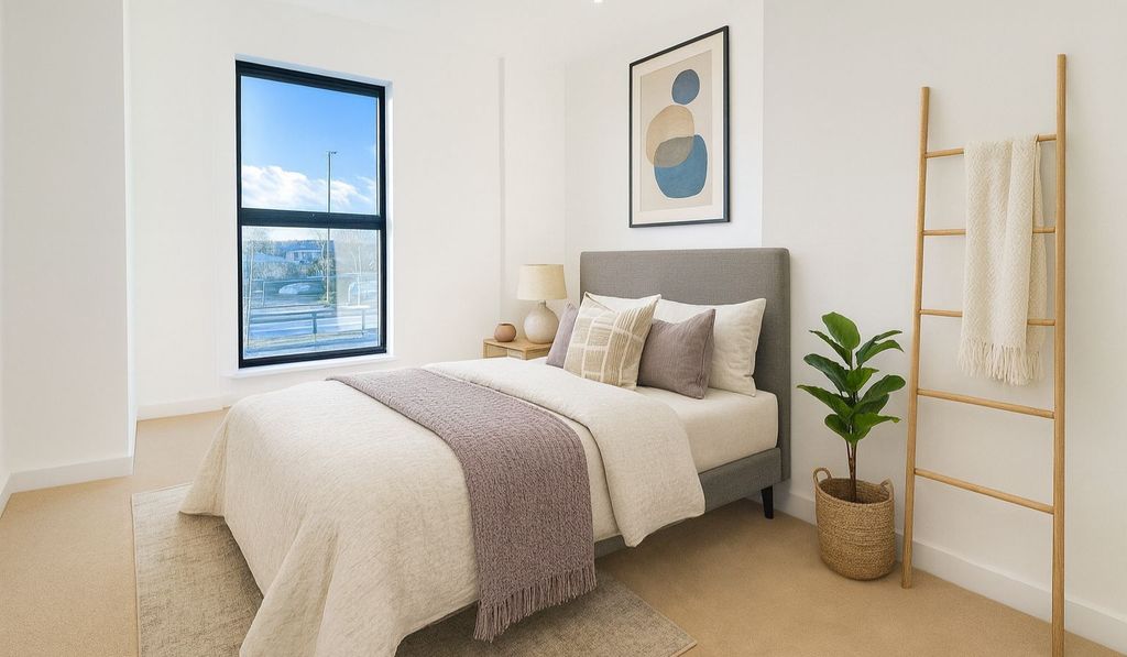 Property photo 2 of 9