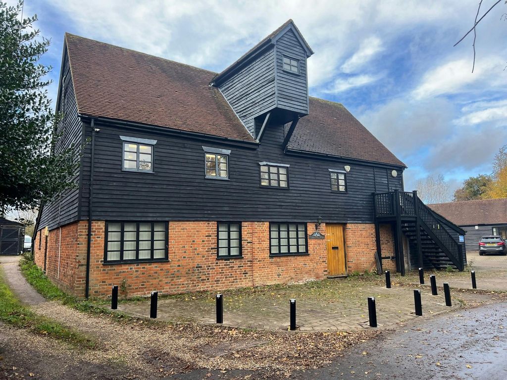 Property photo 1 of 6 11.Jpg