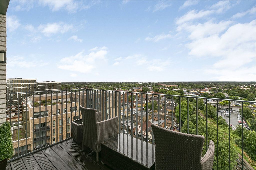 Property photo 1 of 11 Balcony
