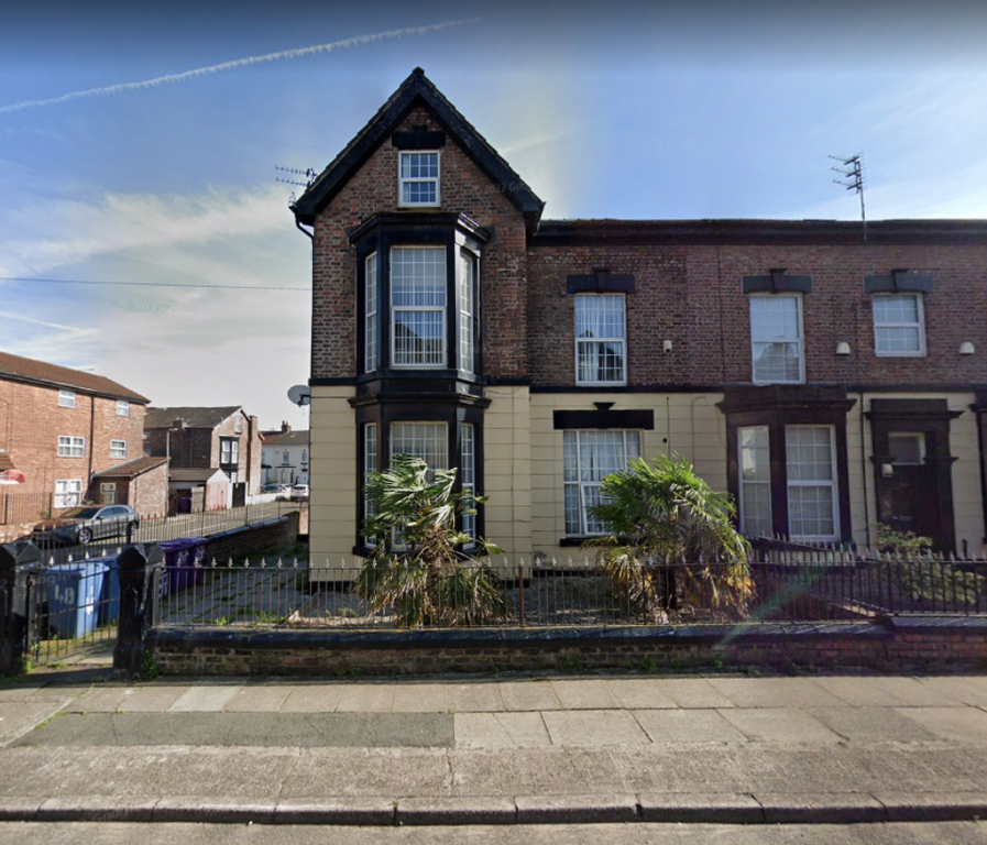 Property photo 1 of 8