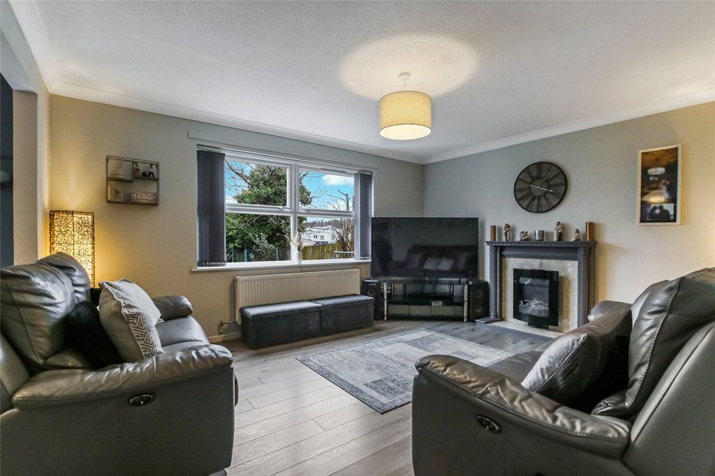 Property photo 2 of 16 Picture No. 05