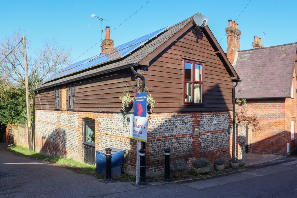 Property photo 1 of 23