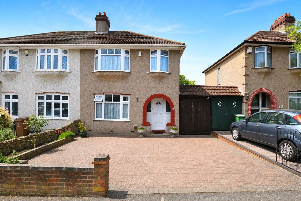Property photo 1 of 17 Picture No. 18