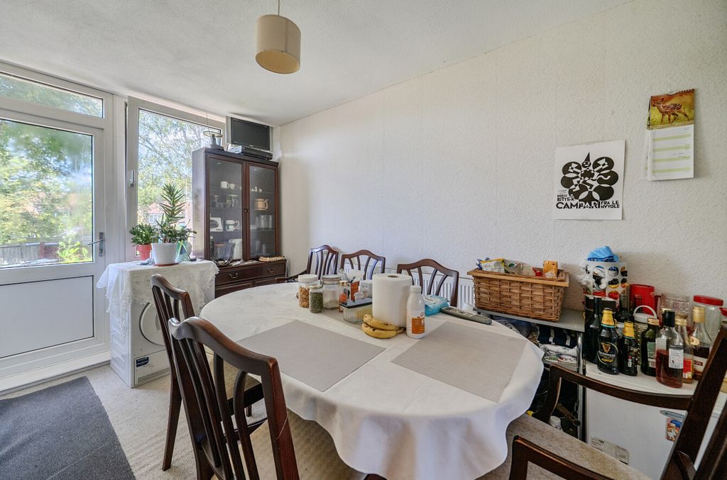 Property photo 3 of 13 1477590-1-6A3293d...