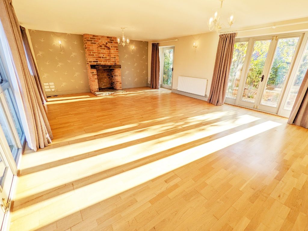 Property photo 3 of 40