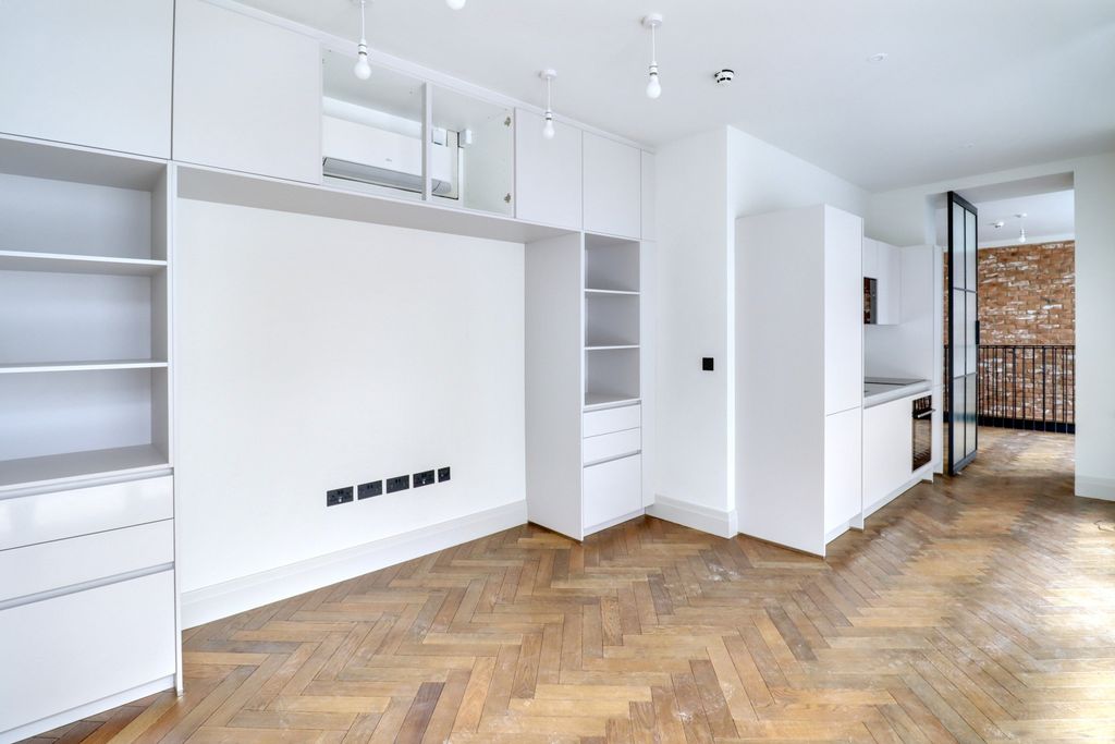 Property photo 2 of 18 Img_0344