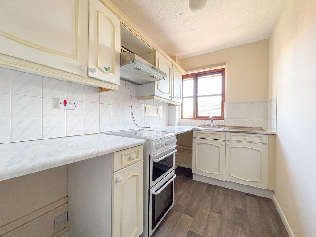 Property photo 1 of 10 3907322
