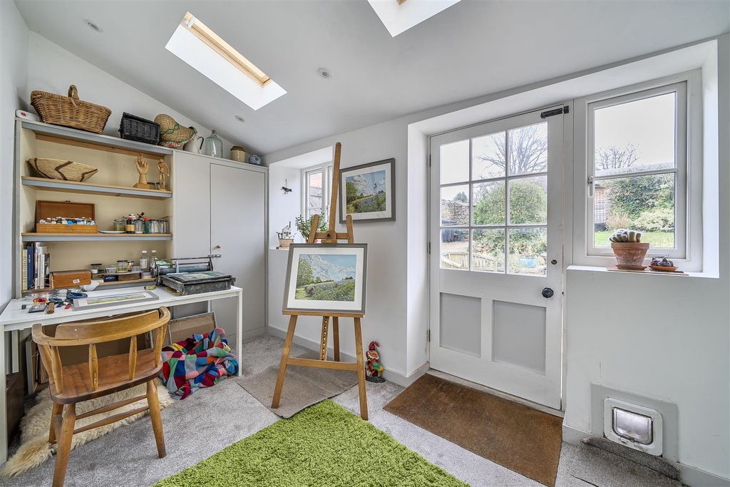 Property photo 3 of 22 1417168-20-69948Db94744A.Jpg